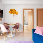 Апартаменти Downtown Boutique - Blue & Pink