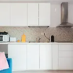 Downtown Boutique - Blue & Pink * Бухарест