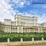 Downtown Boutique - Blue & Pink * Бухарест