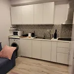 Downtown Boutique - Blue & Pink * Бухарест