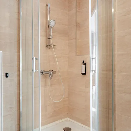 Downtown Boutique - Blue & Pink * Bucarest