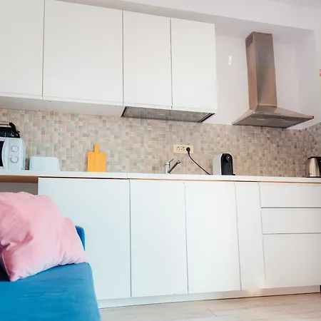 Apartment Downtown Boutique - Blue & Pink