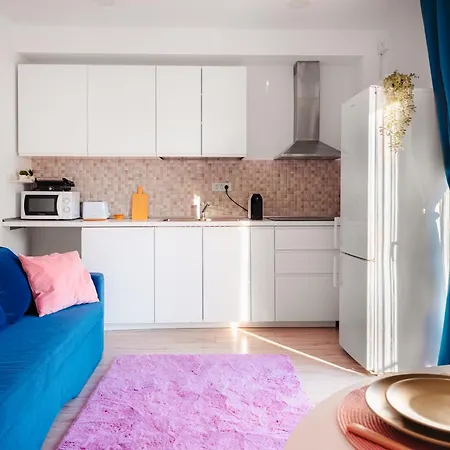 Downtown Boutique - Blue & Pink Apartamento