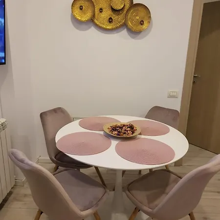 Downtown Boutique - Blue & Pink