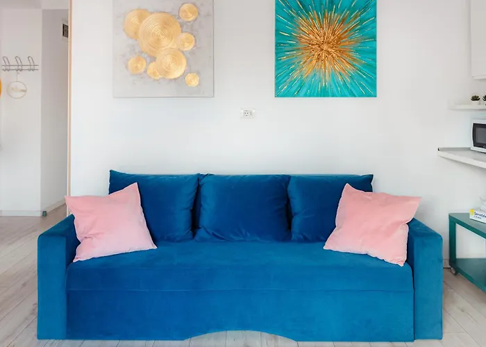 Downtown Boutique - Blue & Pink *