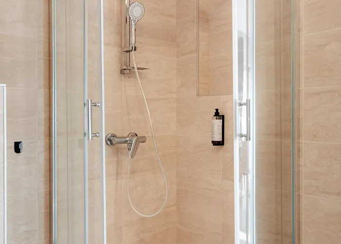 Downtown Boutique - Blue & Pink * Boekarest