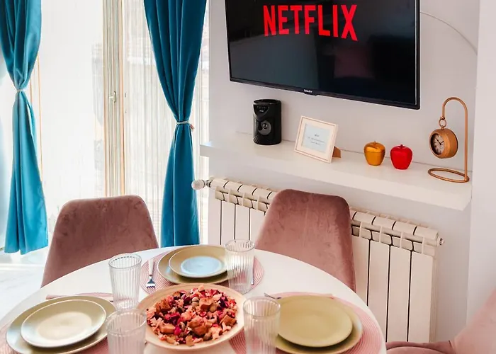 Appartement Downtown Boutique - Blue & Pink