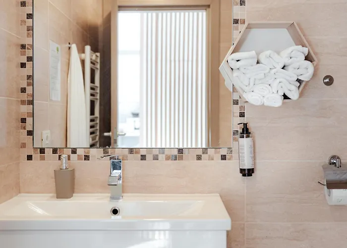 Downtown Boutique - Blue & Pink Appartement Boekarest