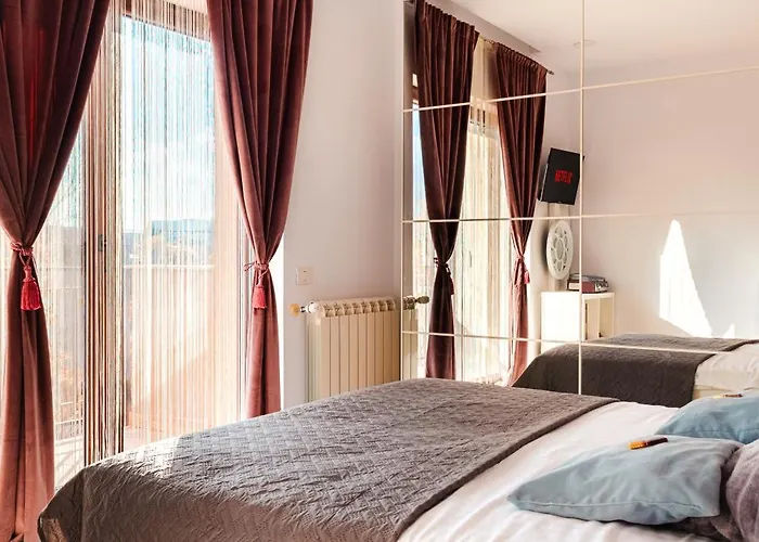 Downtown Boutique - Blue & Pink Appartement