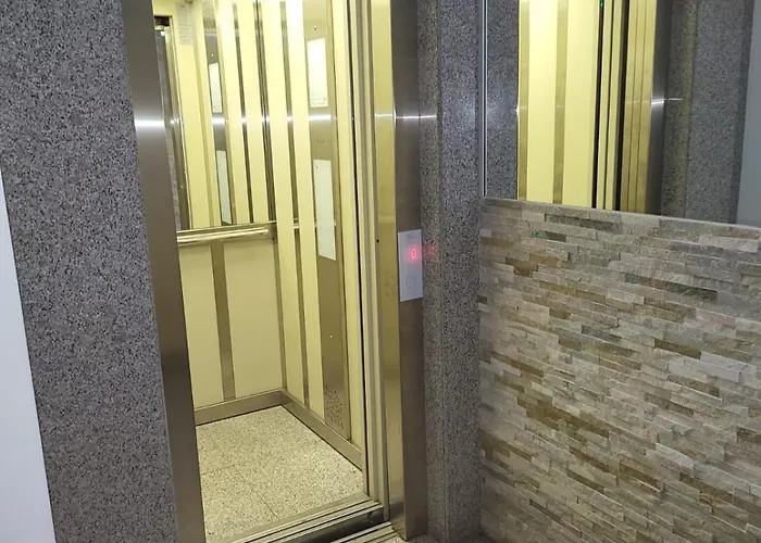 Downtown Boutique - Blue & Pink Appartement Boekarest